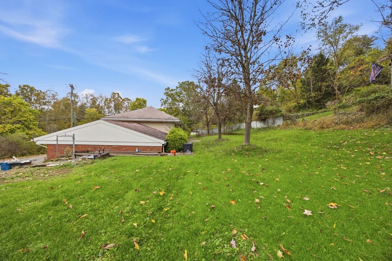 3046 Trafford Rd - Photo 5 of 14