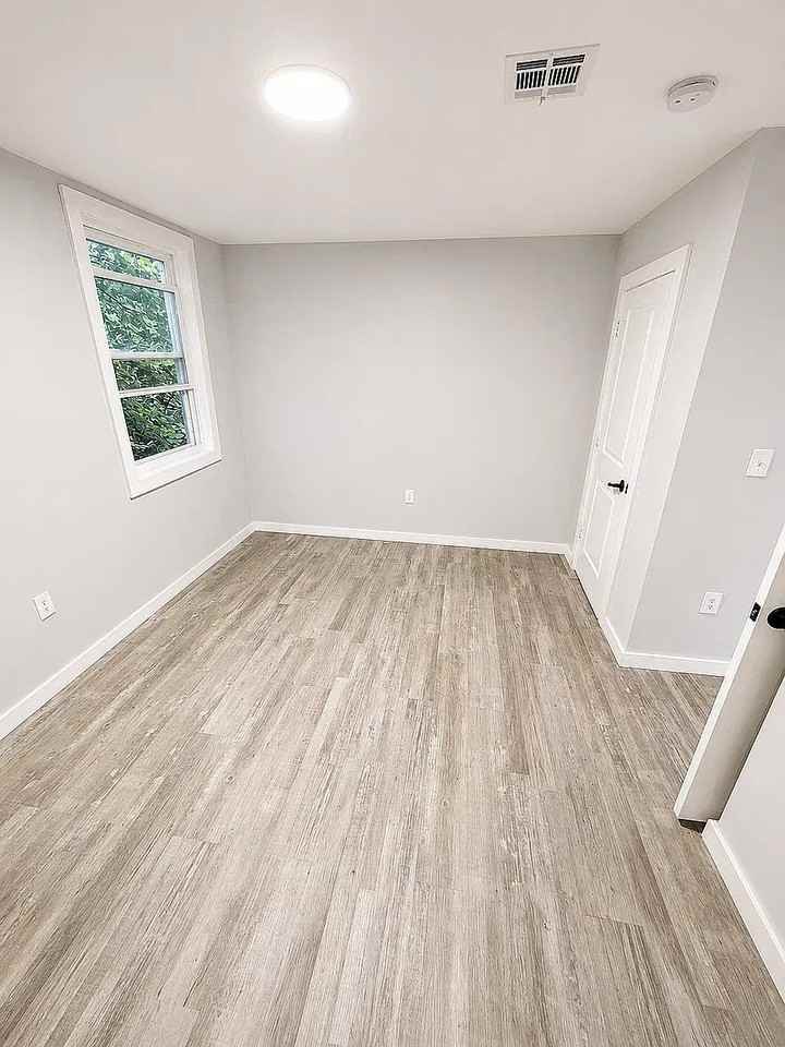 49 S 12th St #3 - Photo 6 of 12