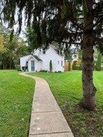 featured image of 1 Hawthorn Woods Area
