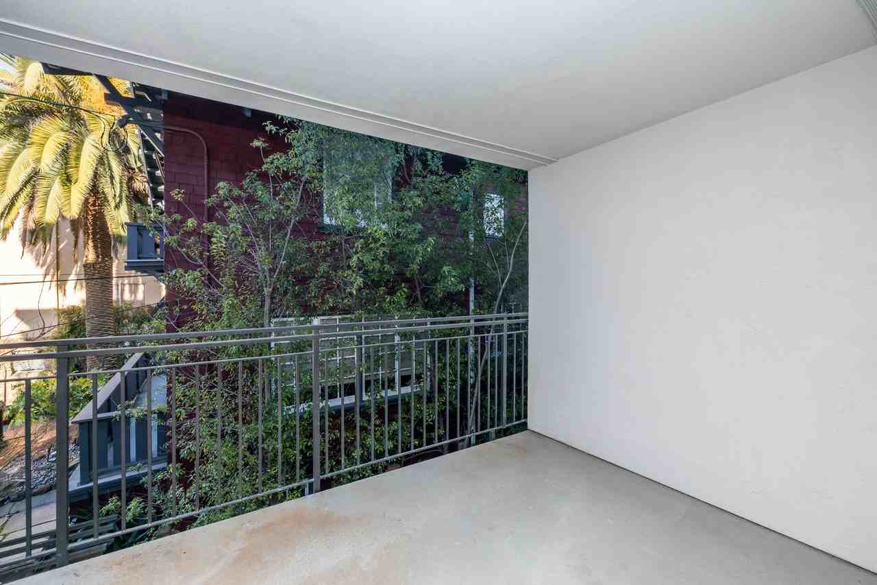 630 Mariposa - Photo 6 of 17