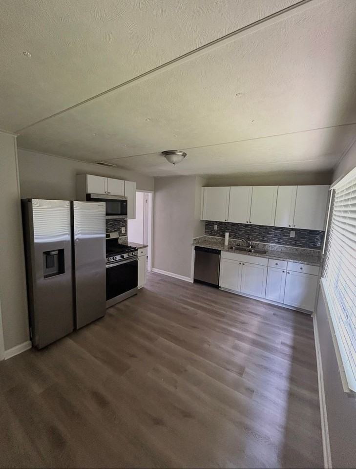 4 Midland Park Ln - Photo 4 of 9