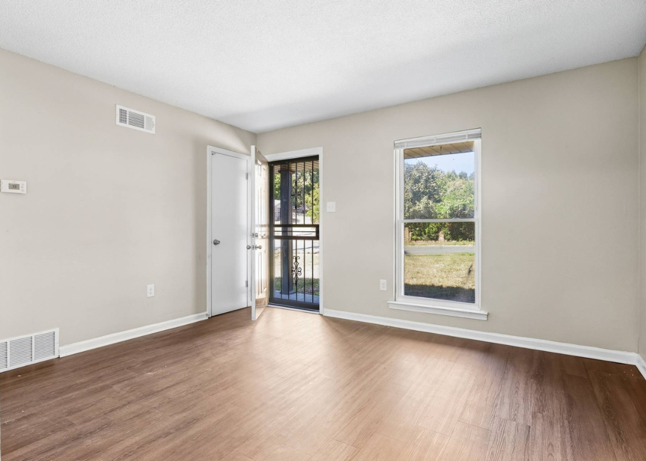 1267 Deer Trail Ln - Photo 7 of 27