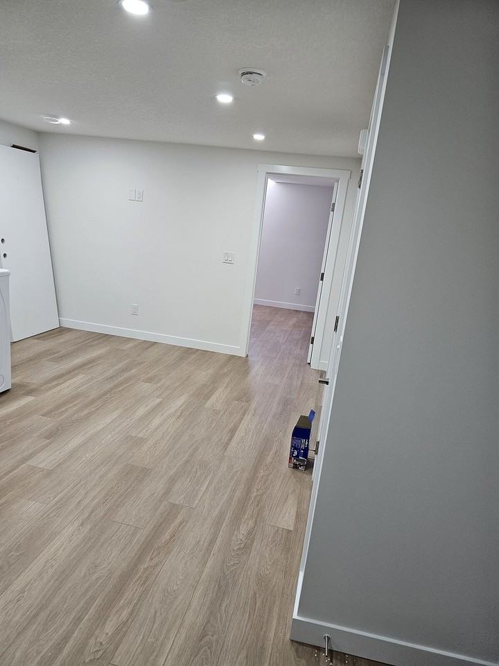 137 Drystone Green Nw - Photo 3 of 5