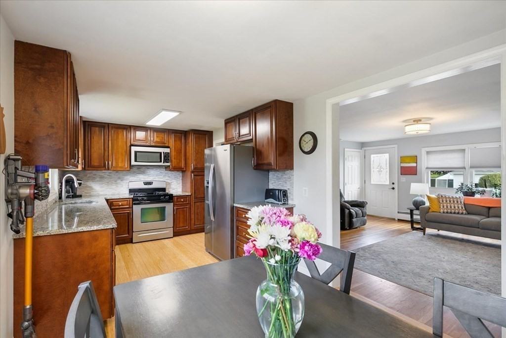 2 Coronet Ave #NA - Photo 3 of 23