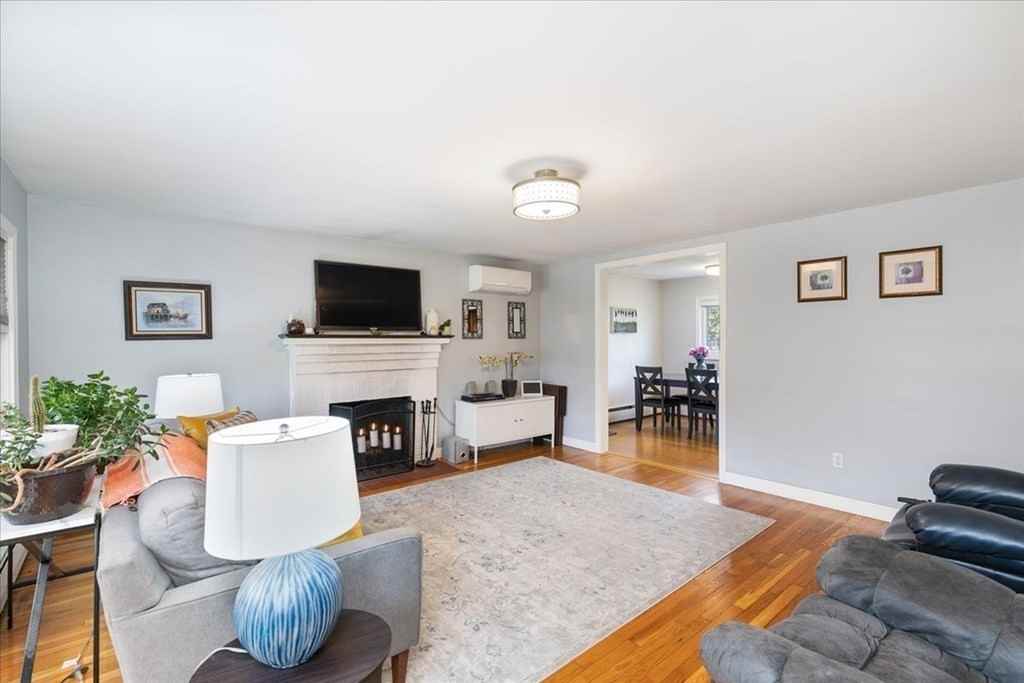 2 Coronet Ave #NA - Photo 5 of 23