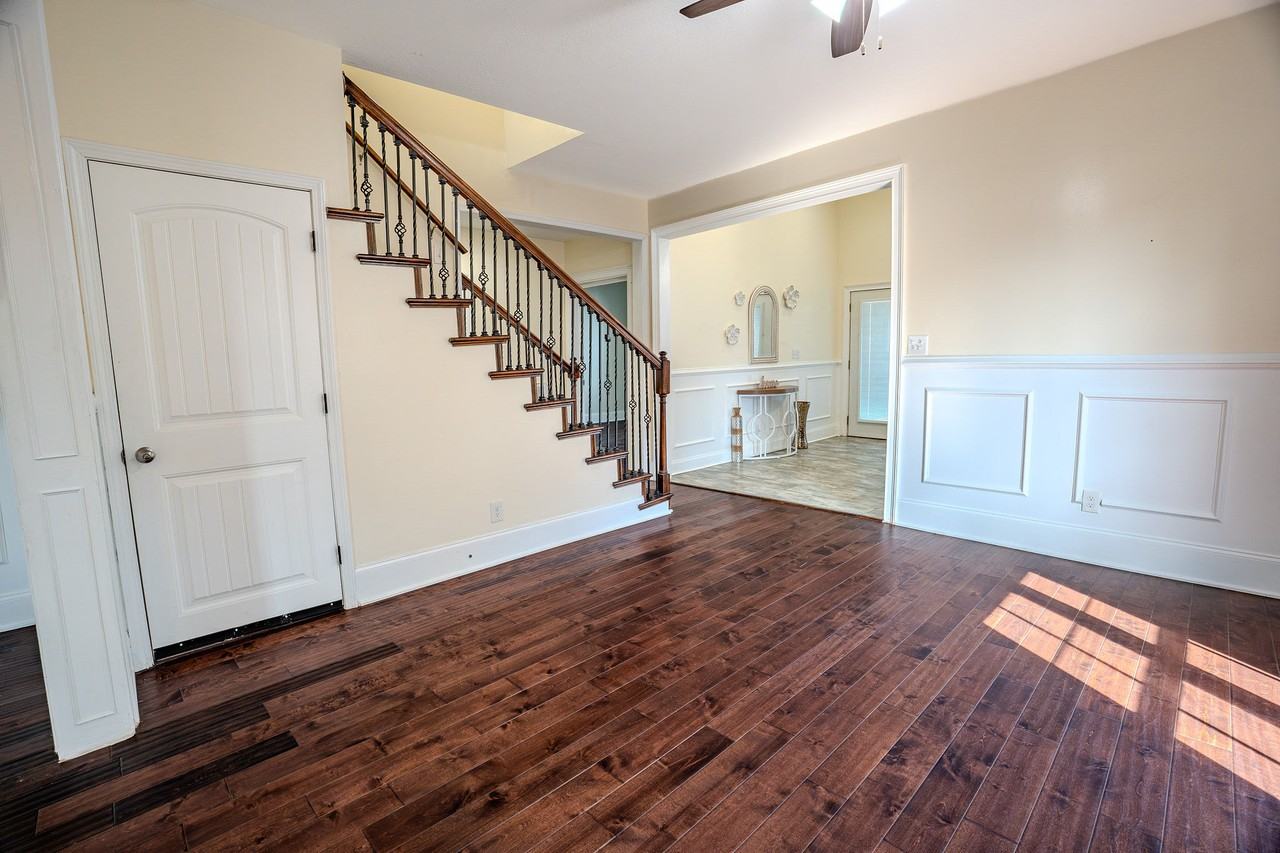 2818 Linden Ave #NA - Photo 7 of 30