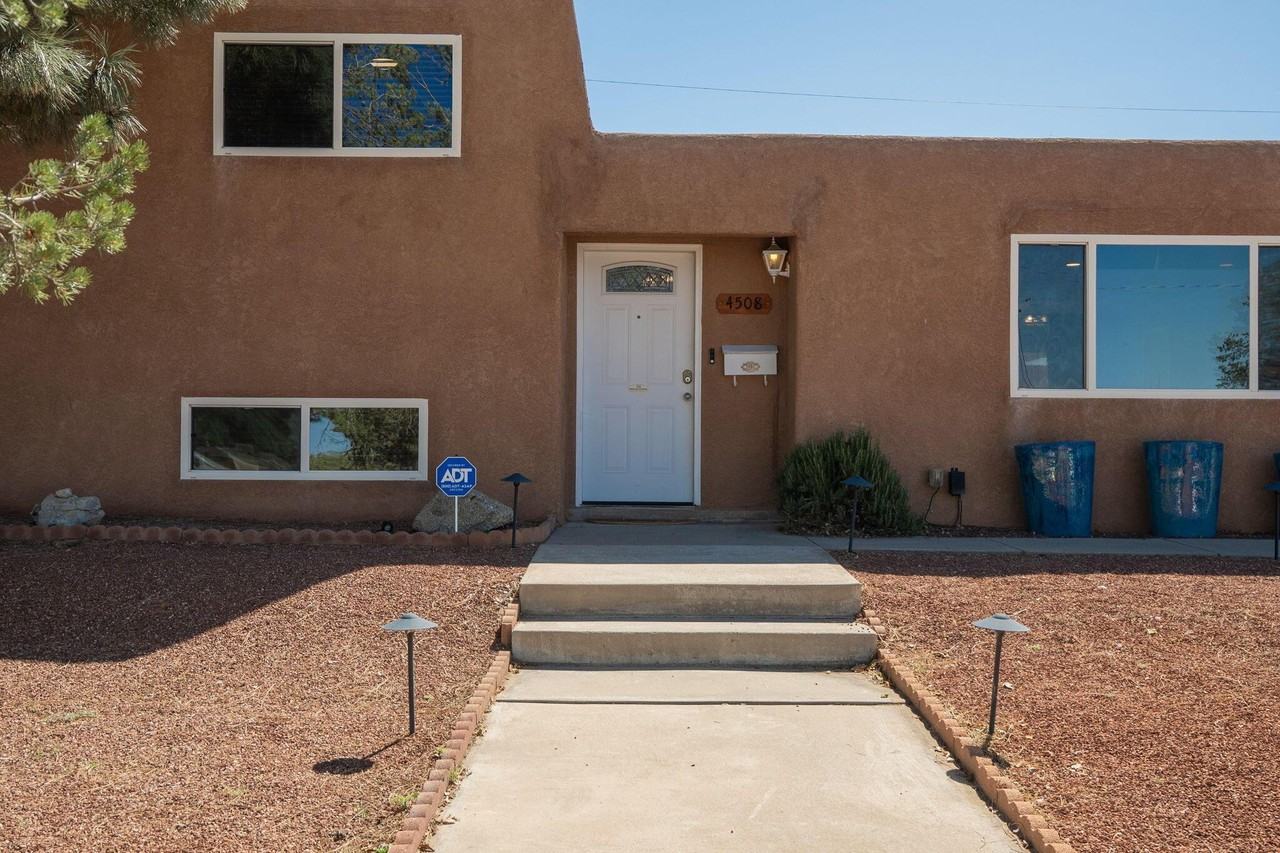 4508 Piedra Blanca St Ne #NA - Photo 3 of 42