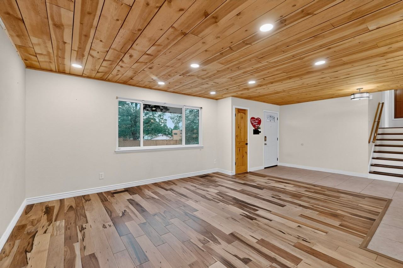 4508 Piedra Blanca St Ne #NA - Photo 7 of 42