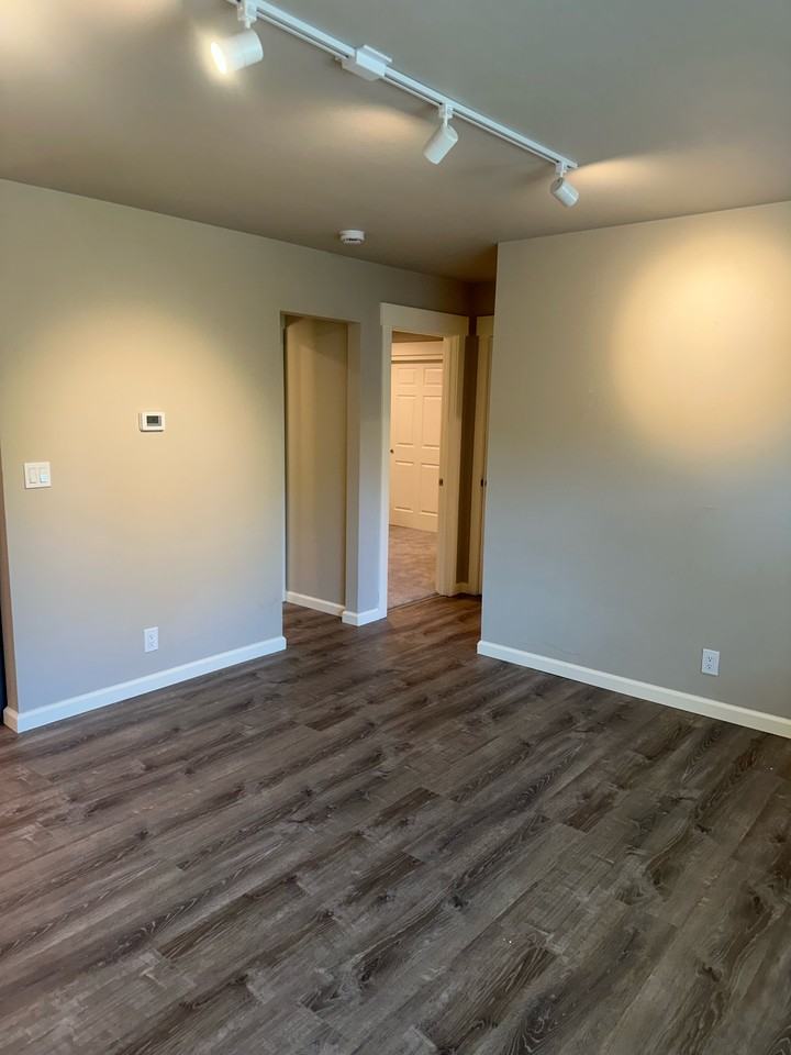 1227 Gordon Ave #A - Photo 4 of 9