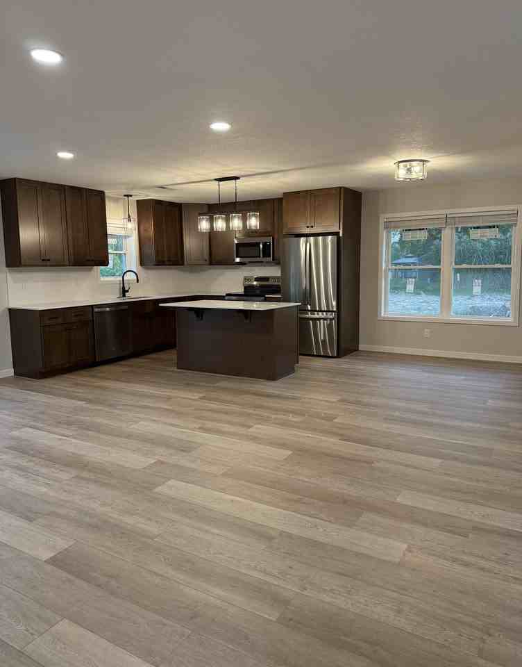 345 Norris Ct - Photo 3 of 20