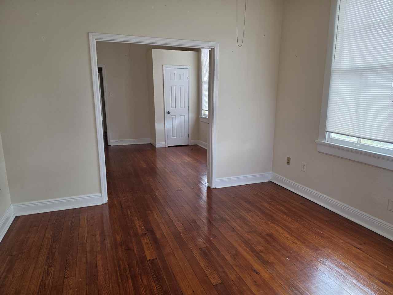 1315 France St - Photo 2 of 10