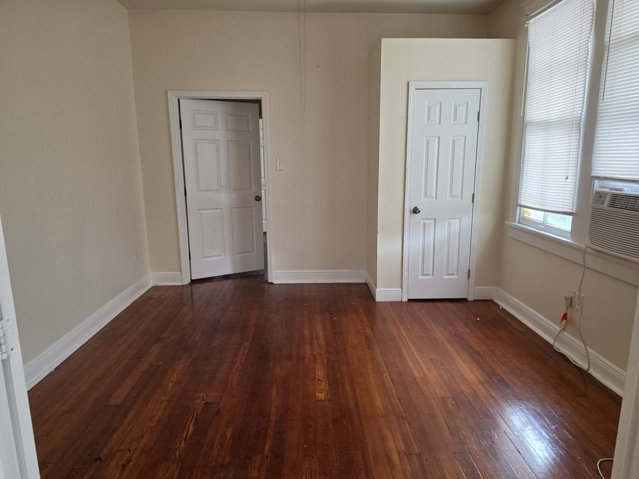 1315 France St - Photo 4 of 10