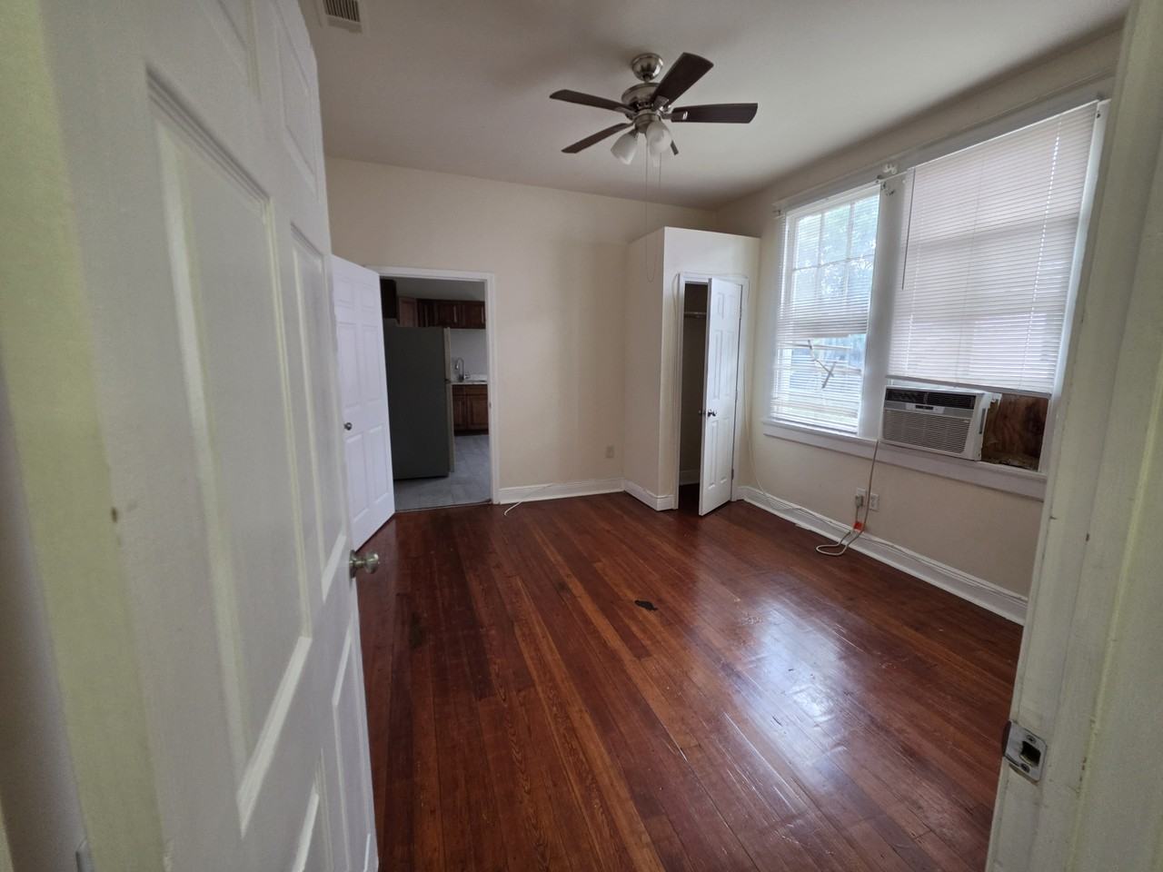 1315 France St - Photo 7 of 10
