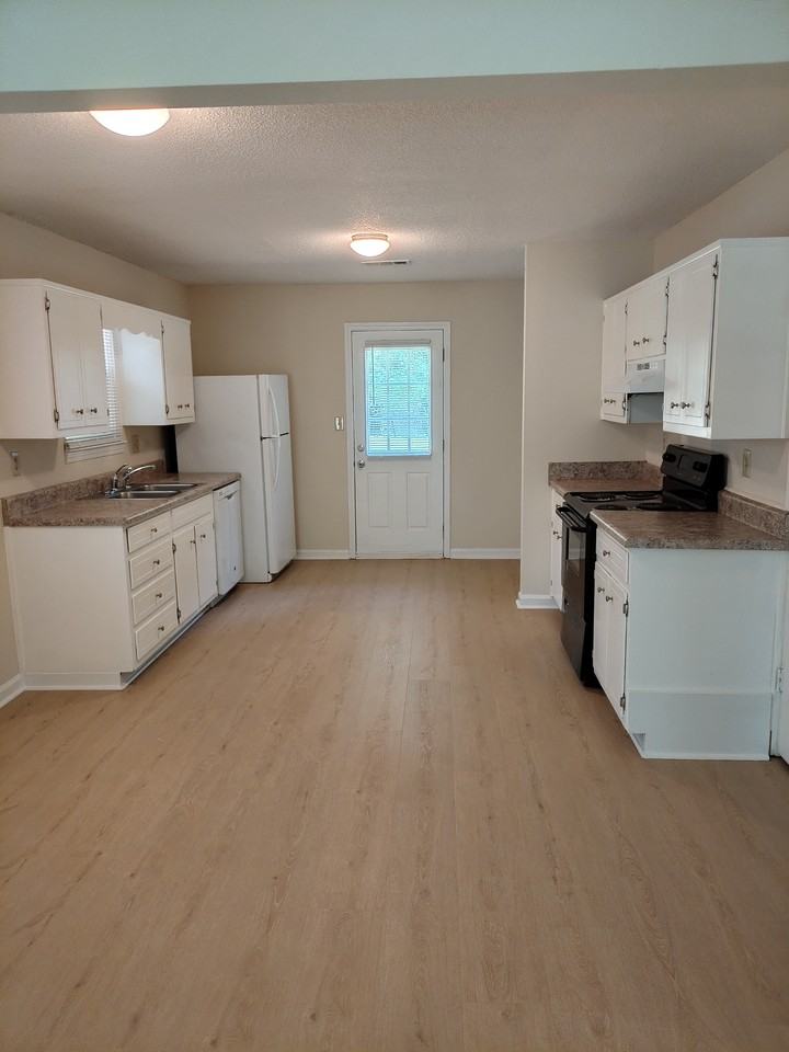 Farm Creek Dr #822 - Photo 2 of 10