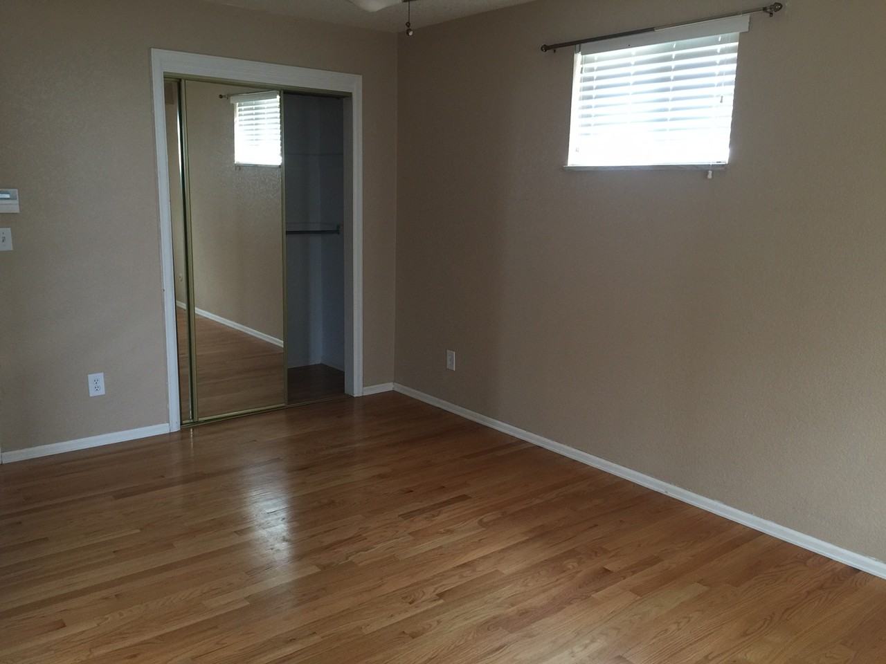 522 Deframe Ct #NA - Photo 7 of 12