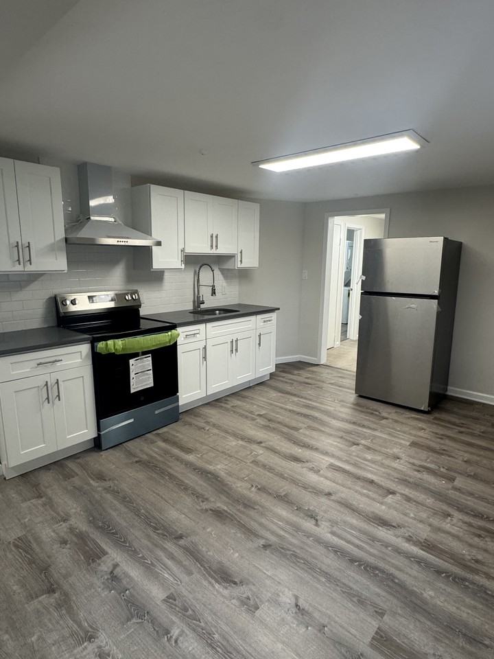 253 E Meadow Ave #NA - Photo 2 of 4