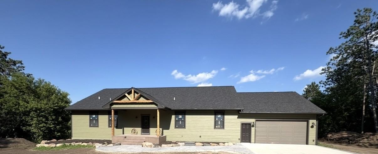1021 Quant Ave N #NA - Photo 2 of 46