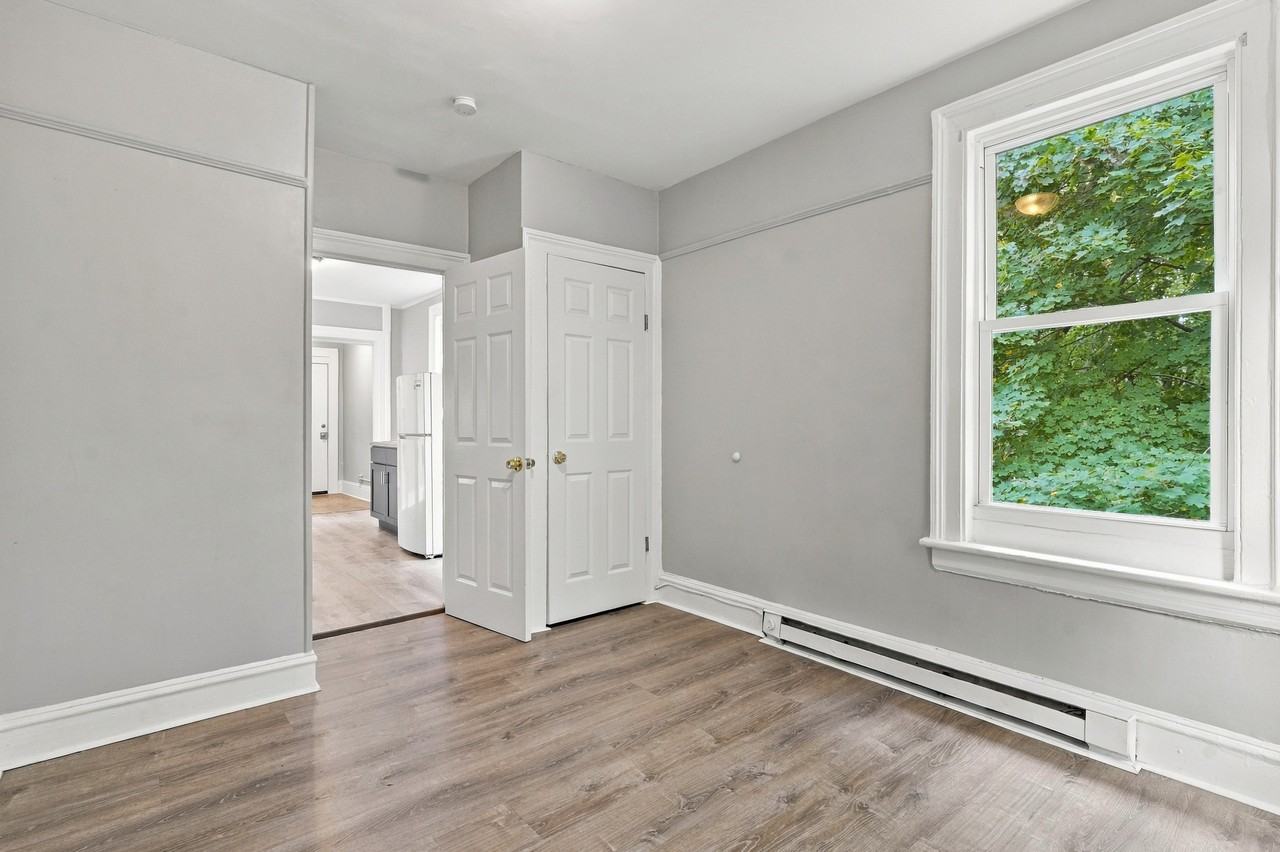 177 W Parmenter St #3 - Photo 6 of 13