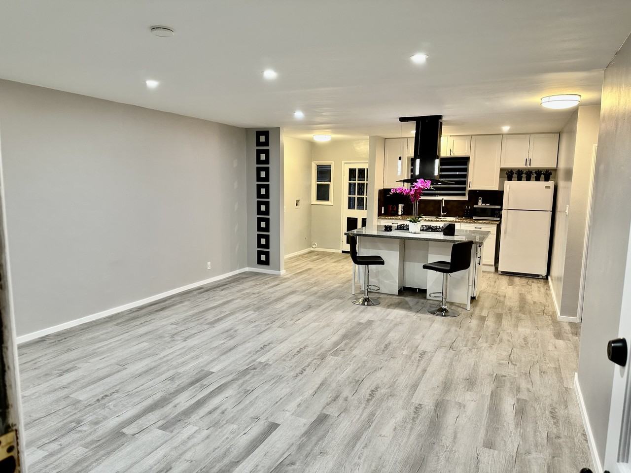 1243 N Cordova St #NA - Photo 3 of 25