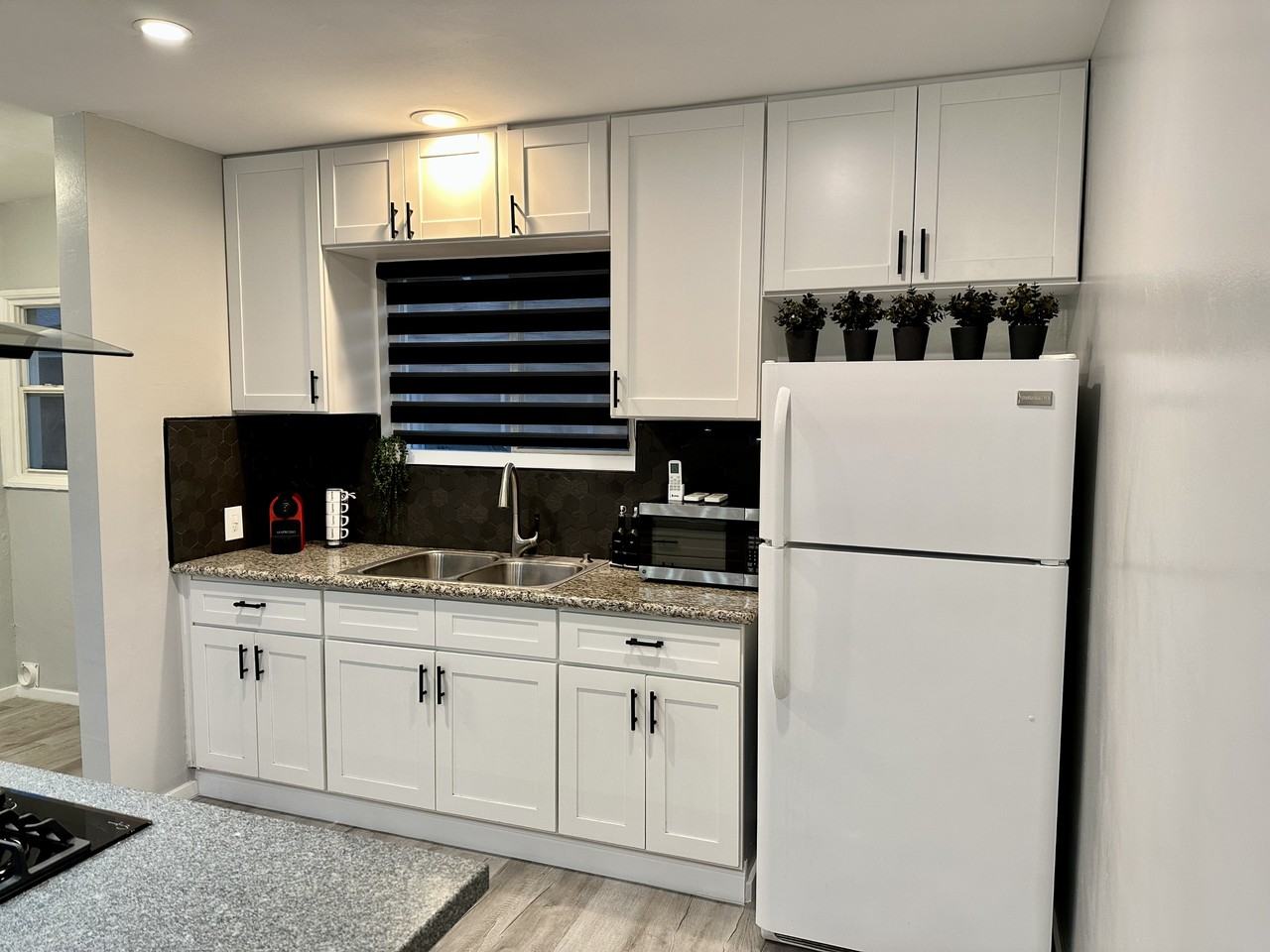 1243 N Cordova St #NA - Photo 4 of 25