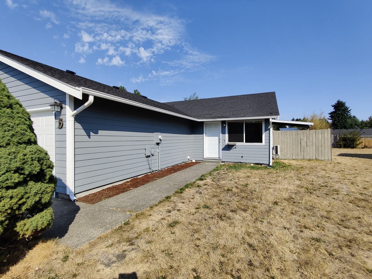 5112 Wilshire Ct Se #B - Photo 4 of 15