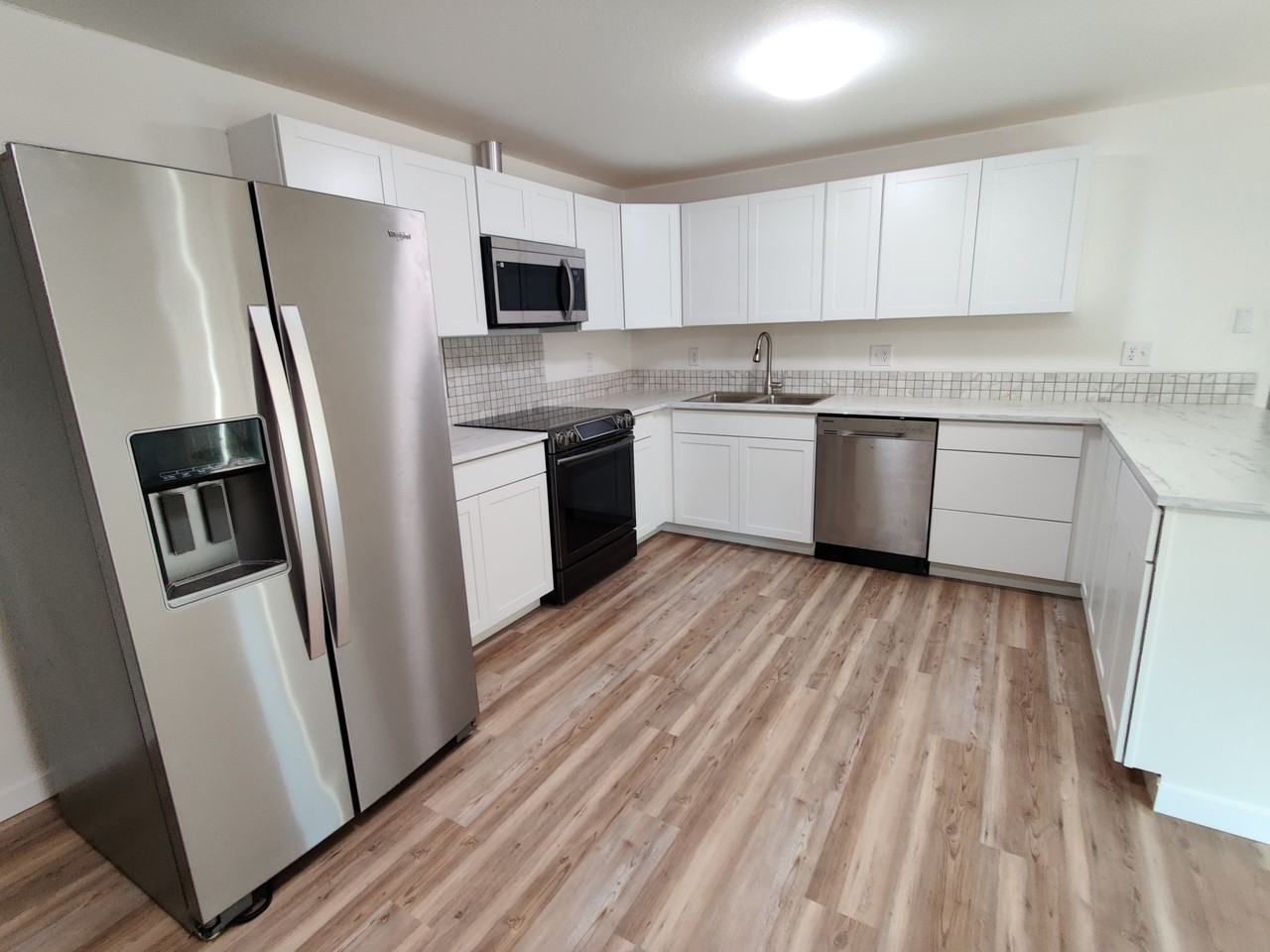 5112 Wilshire Ct Se #B - Photo 7 of 15