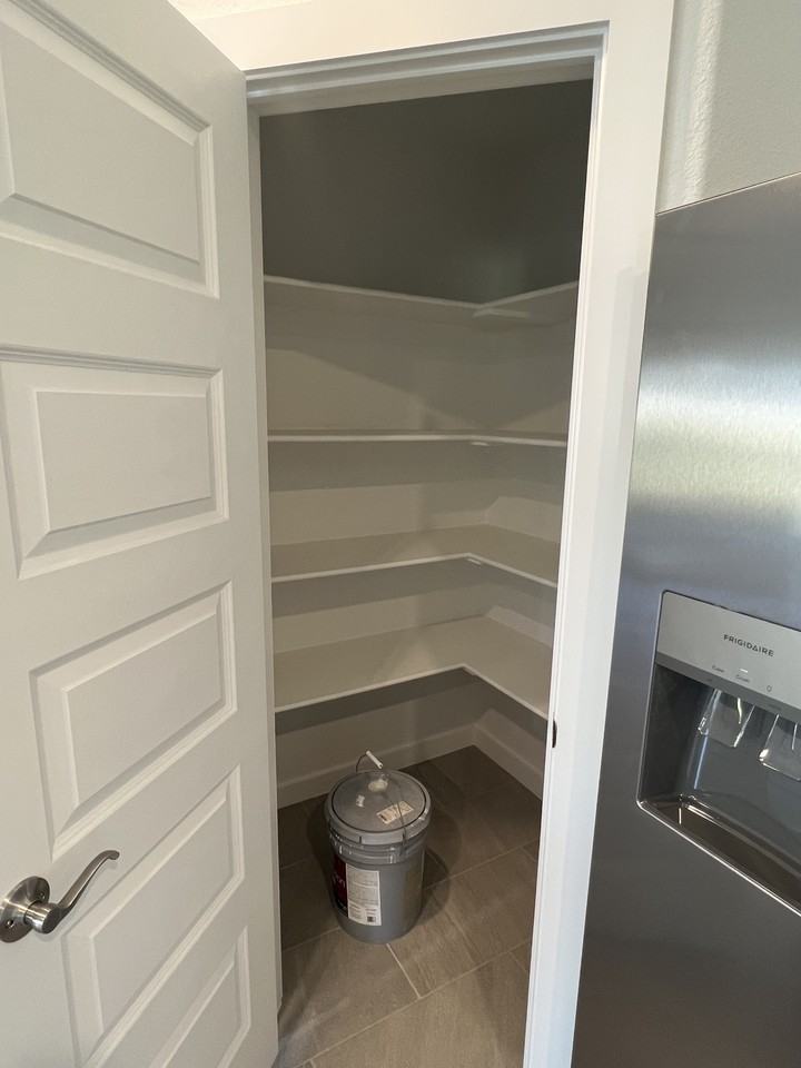 Peach Ave #NA - Photo 5 of 22