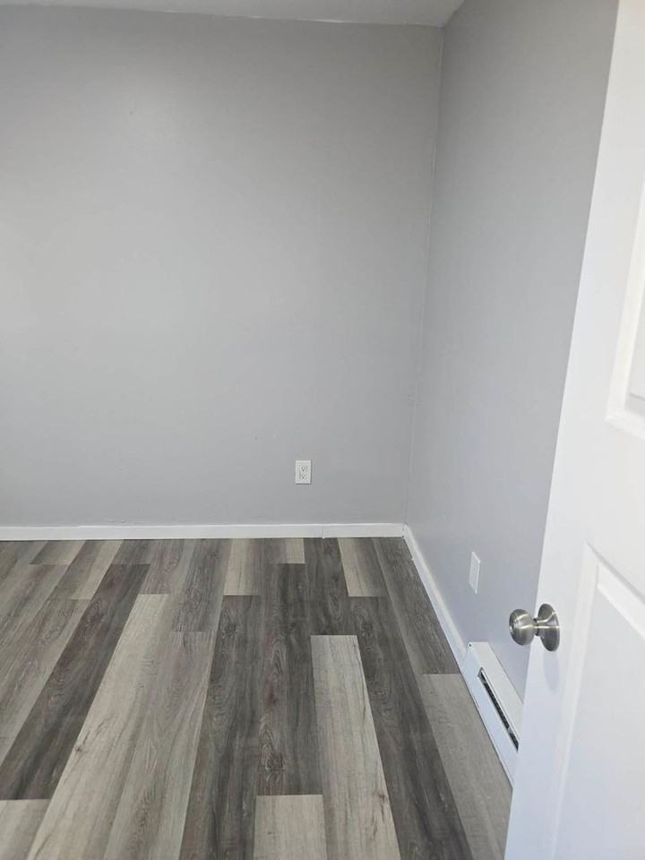 31 Freedom St - Photo 4 of 9