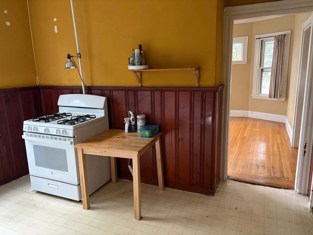 4 Woodstock Ave - Photo 2 of 9