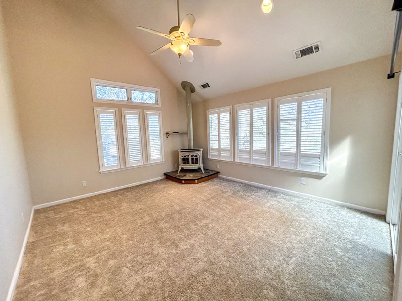 19758 Sweet Brier Pl - Photo 3 of 29