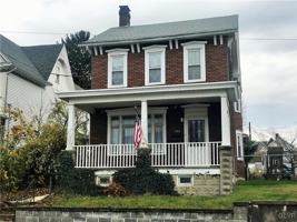 featured image of 268 S 2nd St