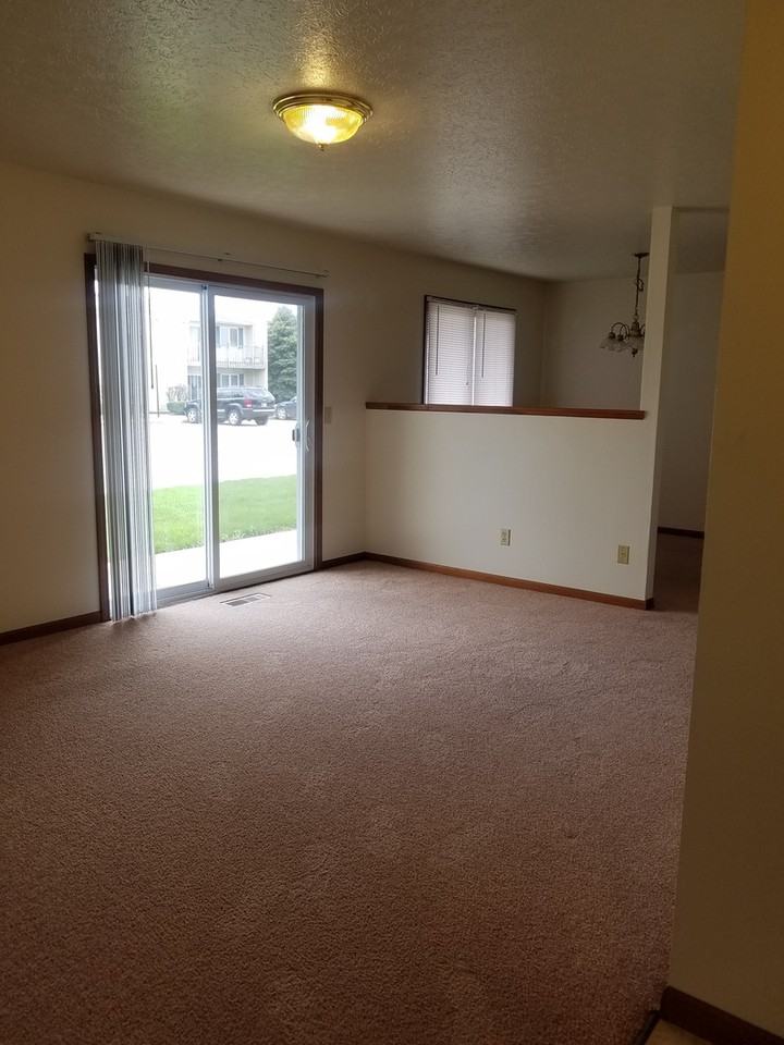 213 Tanglewood Dr #A - Photo 2 of 11