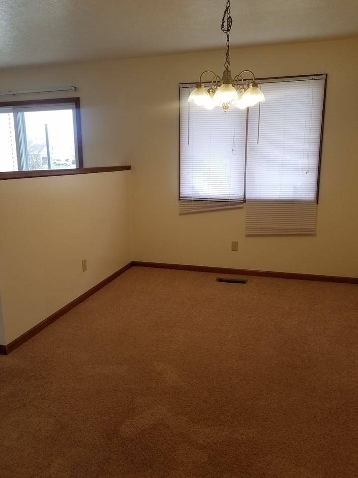 213 Tanglewood Dr #A - Photo 4 of 11