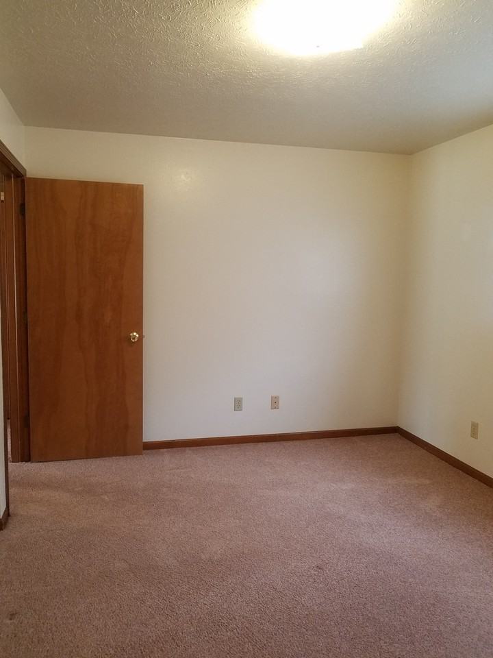 213 Tanglewood Dr #A - Photo 5 of 11