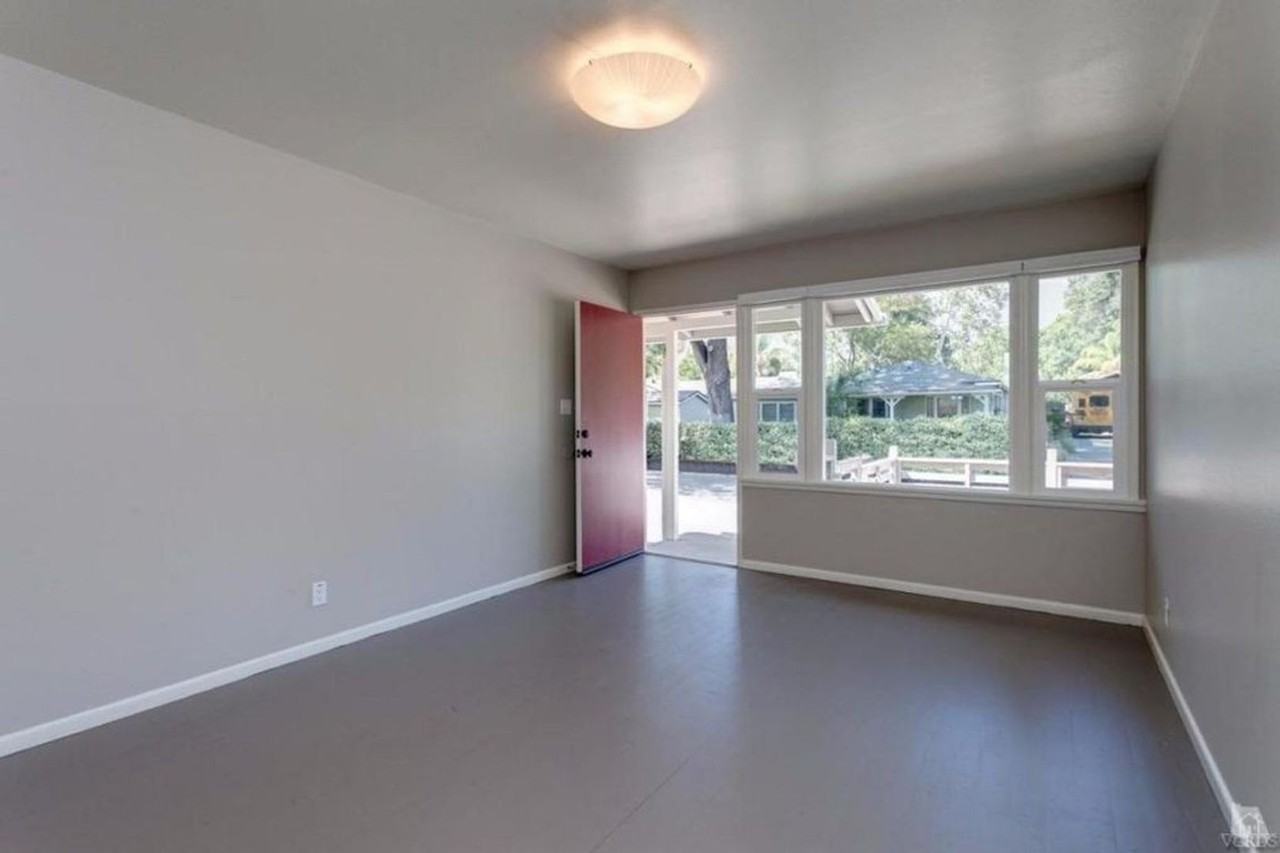 623 Fernando St - Photo 2 of 11