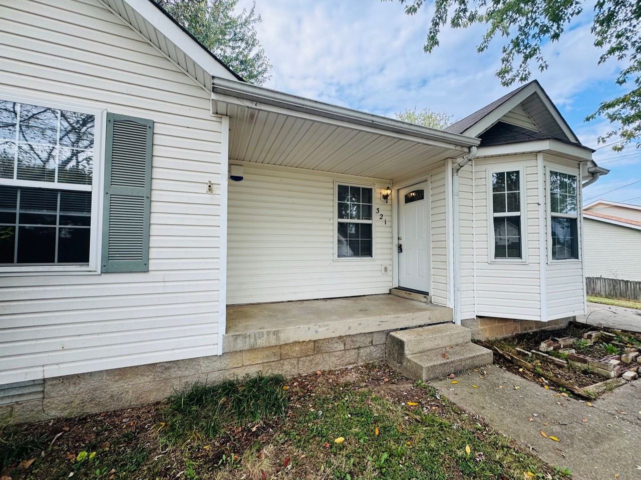 321 Atlantic Ave - Photo 2 of 35