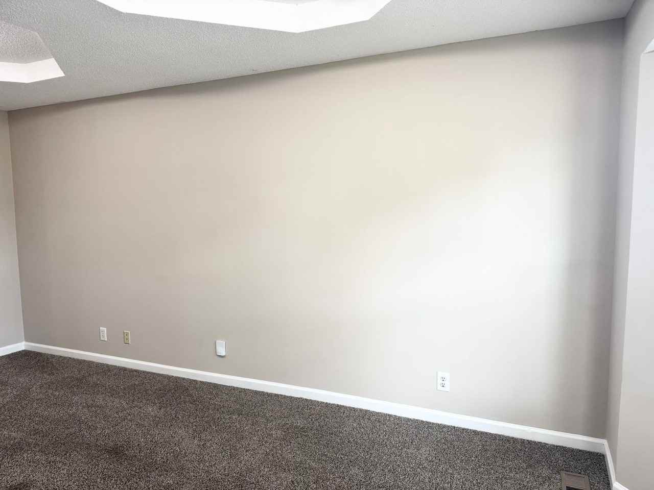 321 Atlantic Ave - Photo 5 of 35