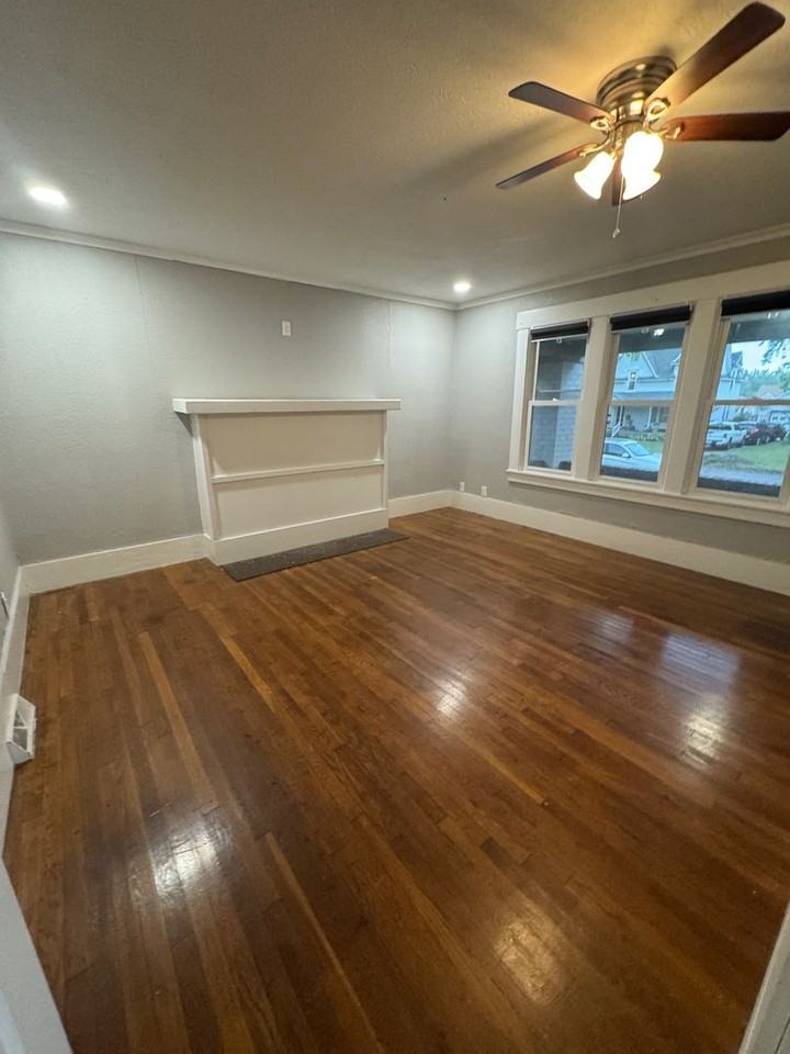 505 W 1st St - Photo 6 of 12