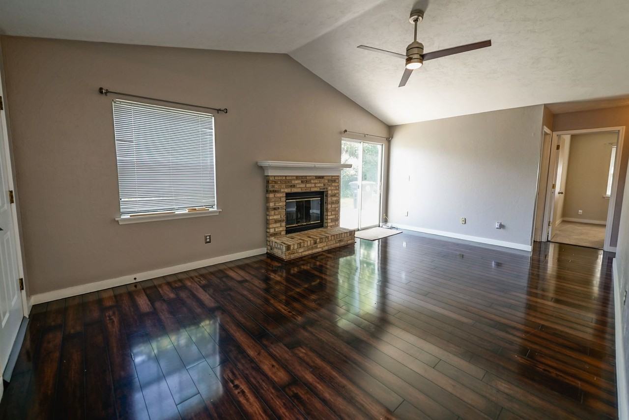 4111 Stag Run Ct - Photo 7 of 32