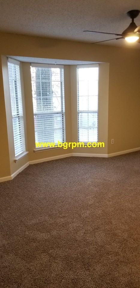 70 Creekwood Dr - Photo 4 of 13