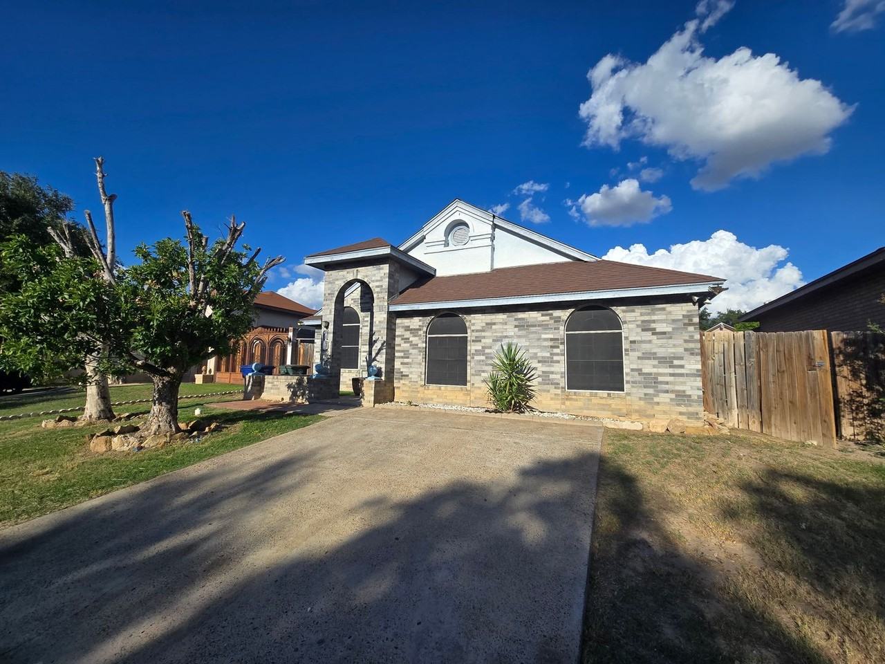 103 Lynn Loop - Photo 2 of 22