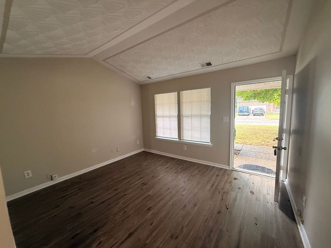 9503 Cooper Chase Ct - Photo 2 of 11