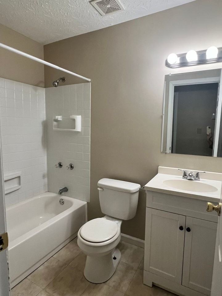 9503 Cooper Chase Ct - Photo 5 of 11
