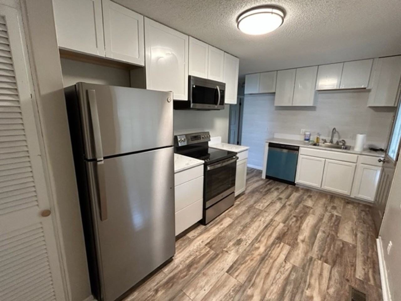 613 Royal Oak Dr Nw - Photo 3 of 11