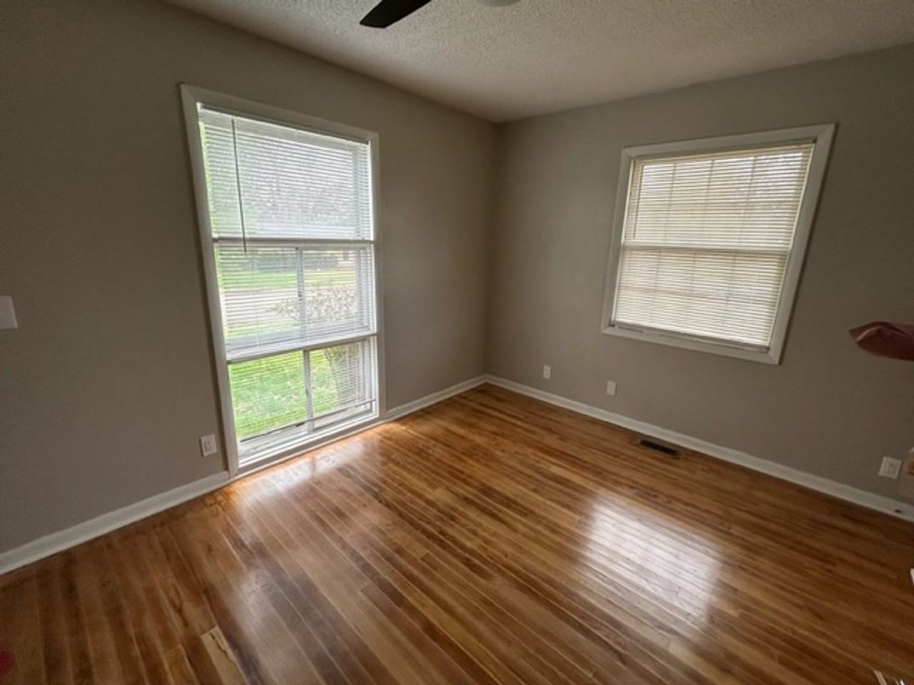 613 Royal Oak Dr Nw - Photo 6 of 11
