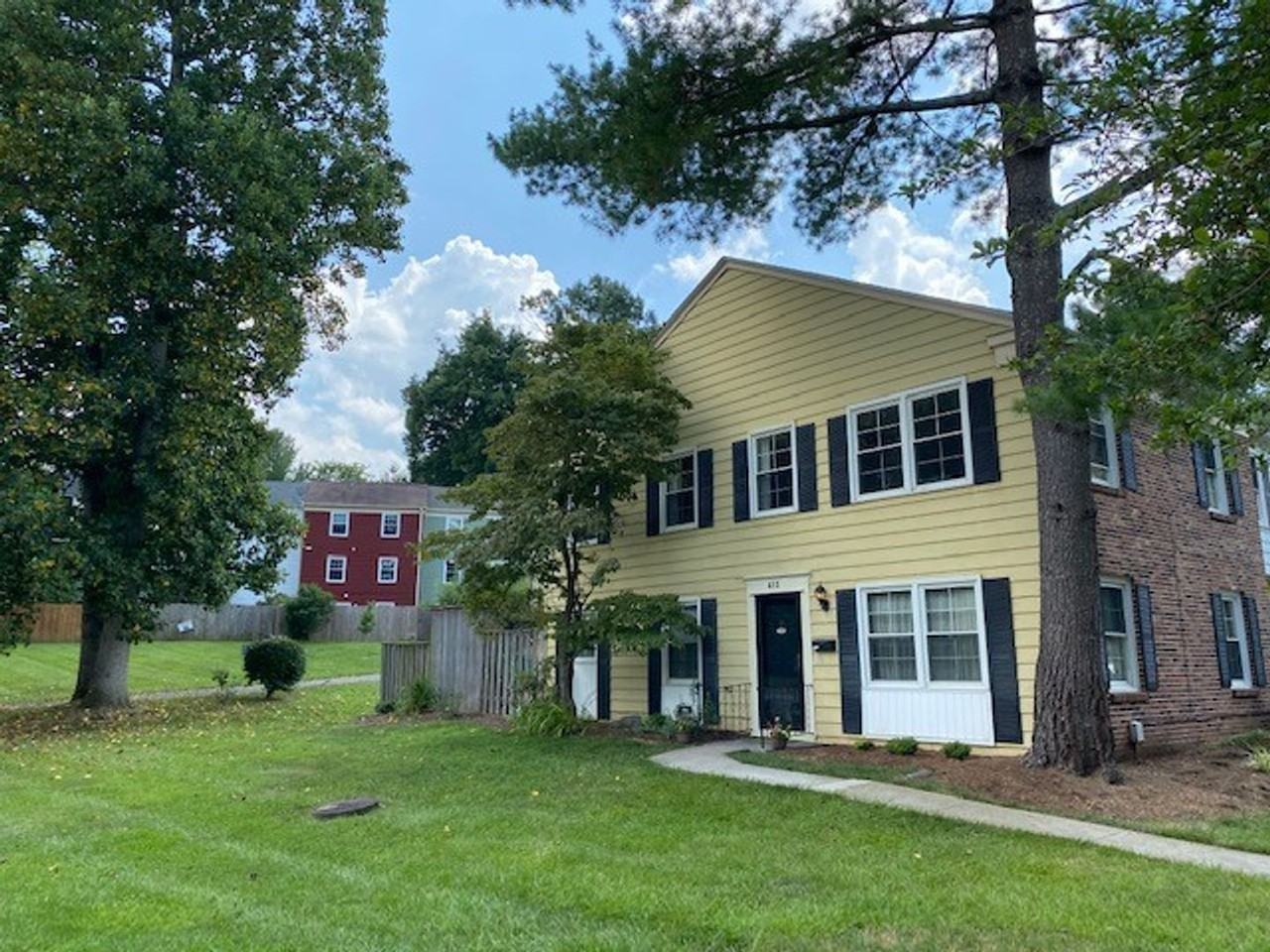 613 Cambridge Rd - Photo 3 of 3
