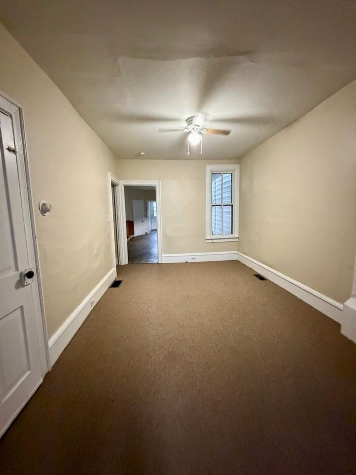 28 Butler St - Photo 4 of 20