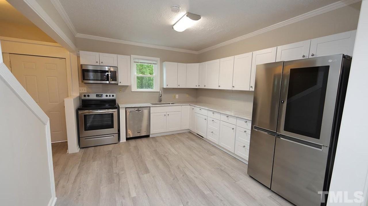 743 Merritt Mill Rd - Photo 7 of 9
