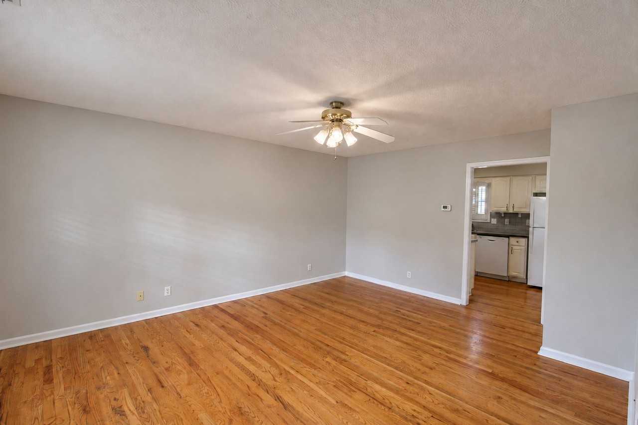 1128 Blaine Ave - Photo 3 of 41