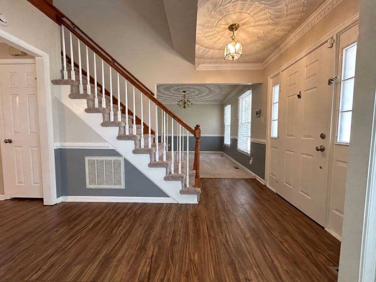 1225 Copper Stone Cir - Photo 2 of 23